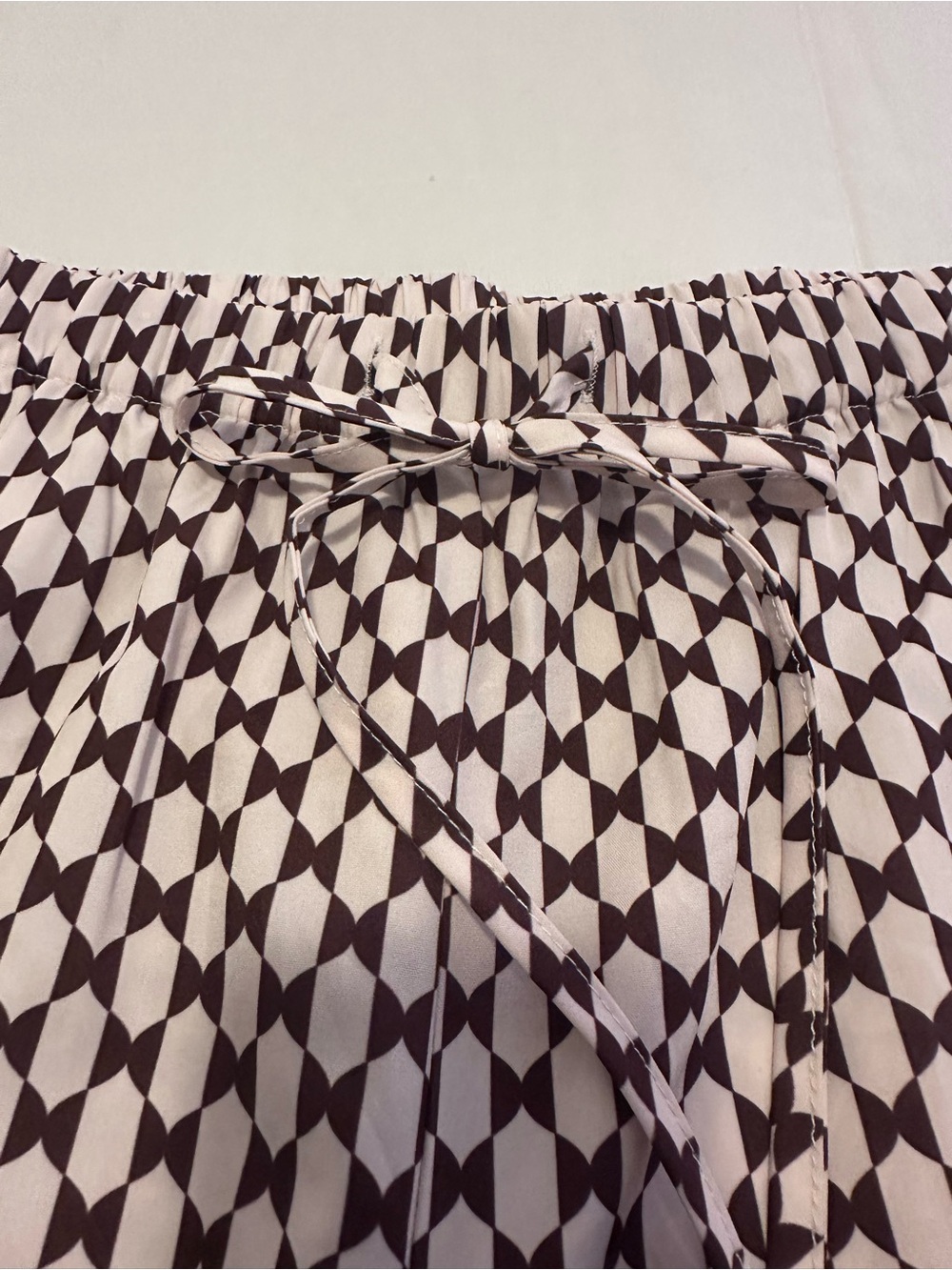 Commense | 2 piece set geometric print top & bottom (M) - Picture 10 of 15